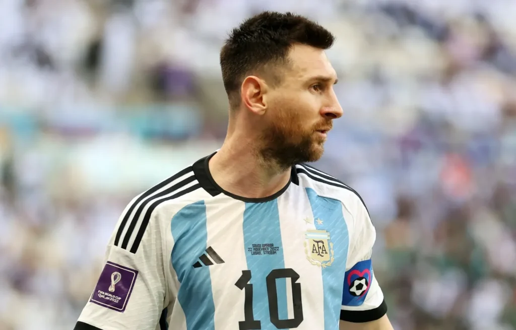 Messi, un Líder y Asistente Destacado