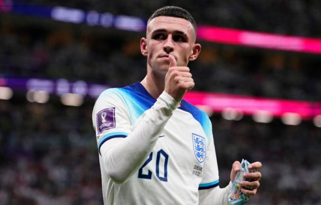 Así Arremeten contra Phil Foden tras el Debut de Inglaterra